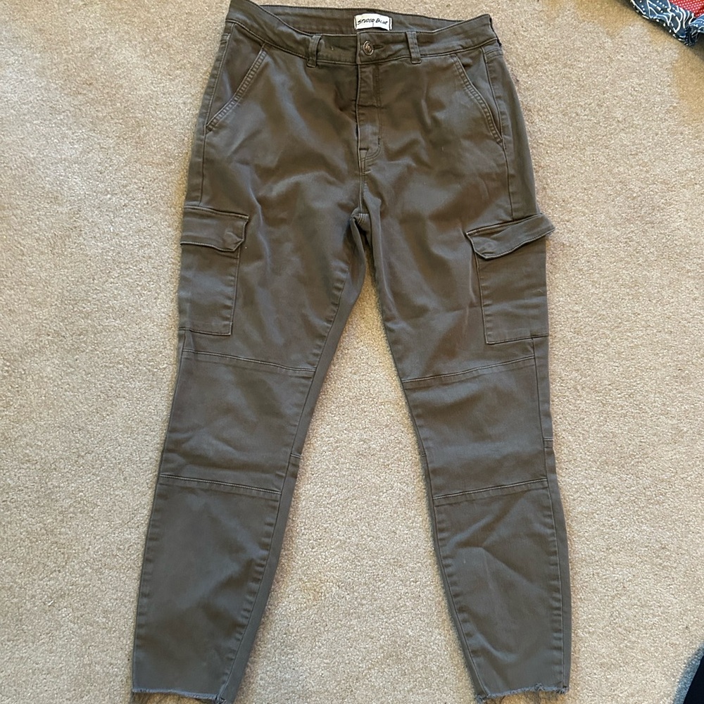 Green cargo pants